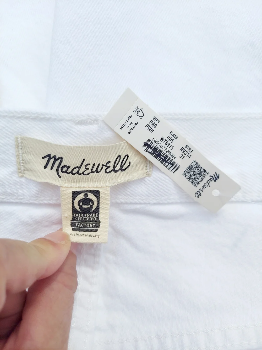 Madewell 1997 White Cotton Denim Bermuda Shorts Women's Size 31 NWT Athleisure